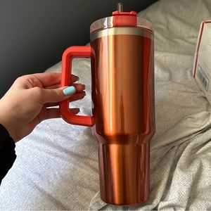 Lava Glass Red Stanley